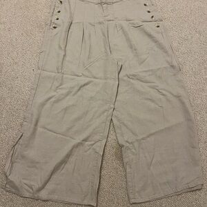 Rewash Khaki Wide-Leg Pants with Button Detail Capri